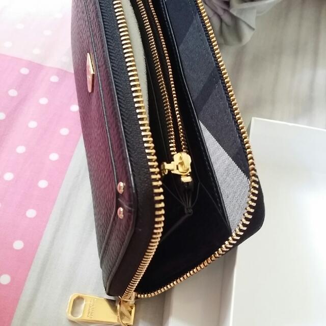 Burberry shop wallet 2016