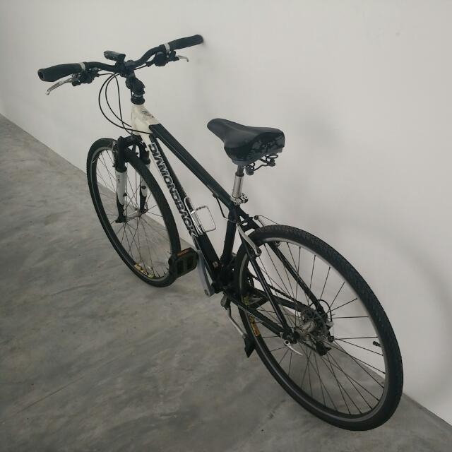 Diamondback bicycles hot sale edgewood hybrid bike