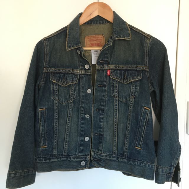 levi's red denim jacket womens