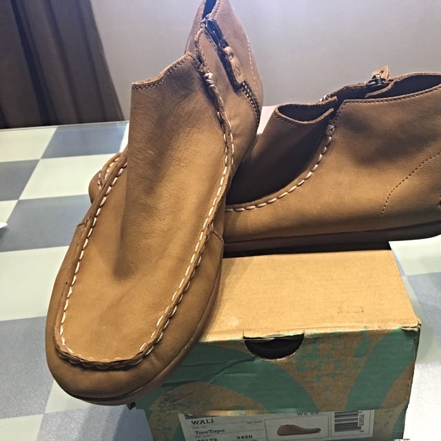 olukai work boots