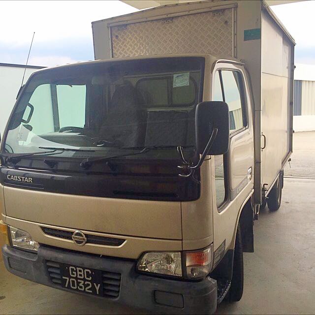 Rental Lorry 10ft Box, Hobbies & Toys, Stationery & Craft, Occasions