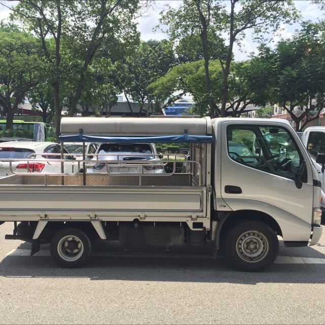 Rental Lorry 10ft Box, Hobbies & Toys, Stationery & Craft, Occasions