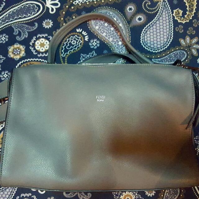 Authentic Fendi Roma Sling Bag Women S Fashion On Carousell