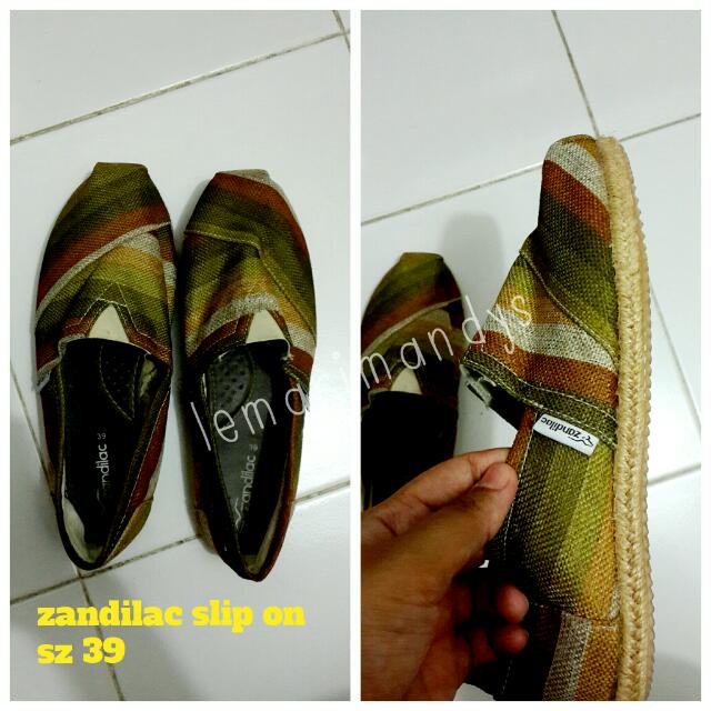 Sepatu Zandilac Slip On Fesyen Wanita Di Carousell