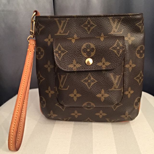 LOUIS VUITTON PARTITION WRISTLET, Luxury, Bags & Wallets on Carousell