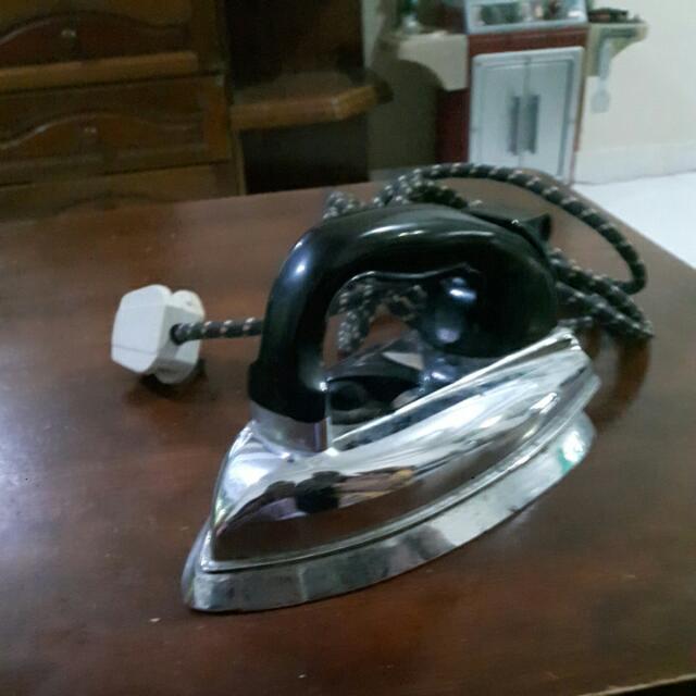 morphy richards iron