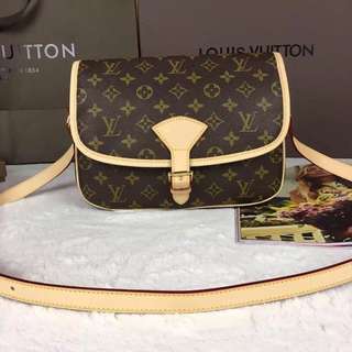LV M42250