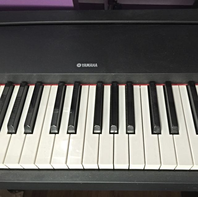 Yamaha Electronic Piano P70, Hobbies & Toys, Music & Media, Musical