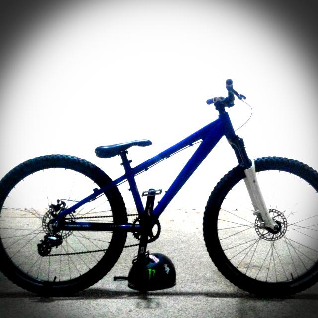 URGENT SALE Kona Shred Dirtjump Dirt Jump 2010
