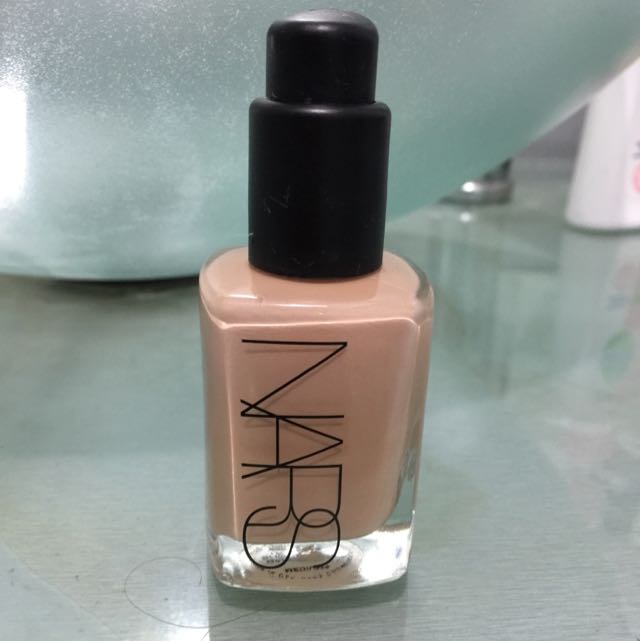 nars liquid foundation pump