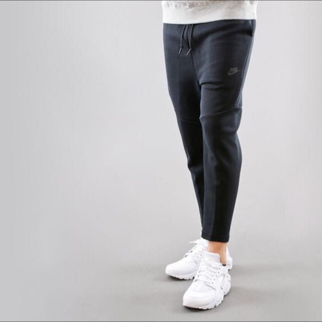 Nike Tech Fleece Cropped Pants Black 