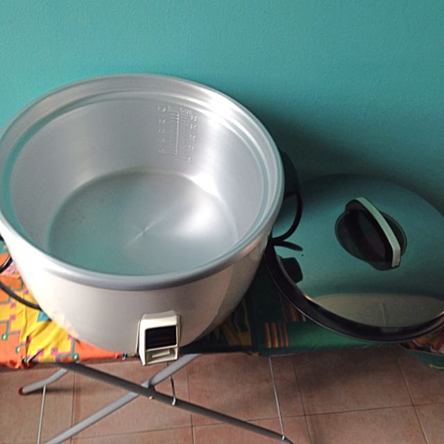 Panasonic Rice Cooker 4.2l, Everything Else on Carousell