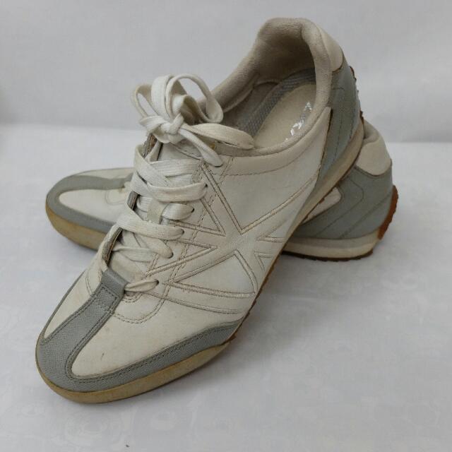 Dkny outlet sport shoes