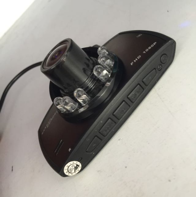 Car 12 Volt Camera, Men's Fashion, Muslim Wear, Accessories on Carousell