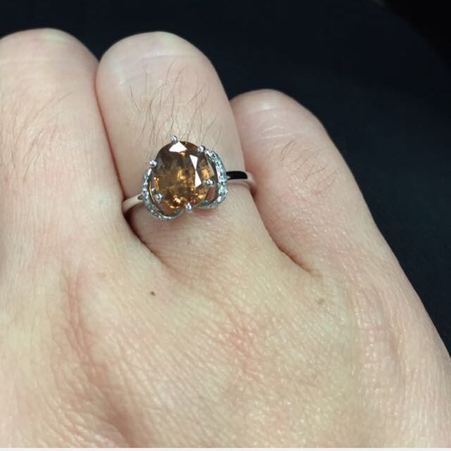 Color change outlet garnet ring