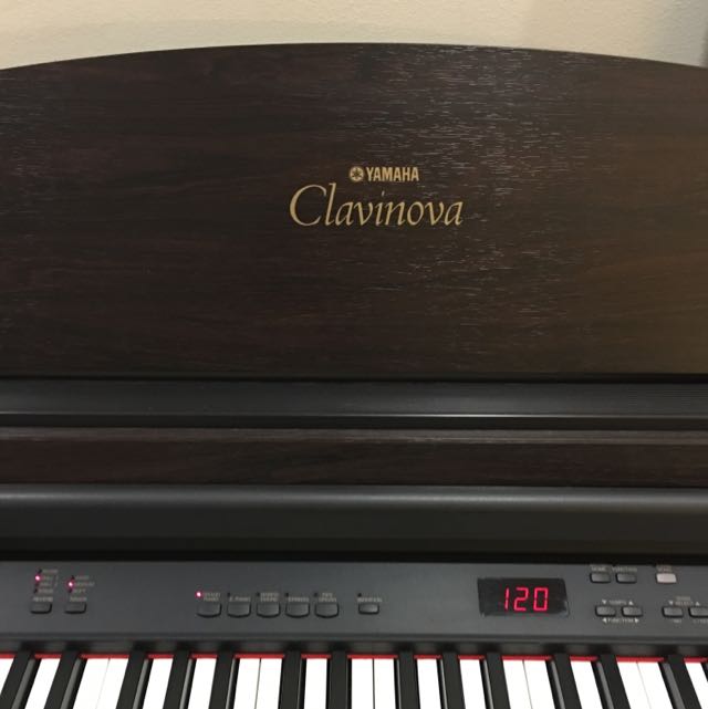 Preloved Yamaha Clavinova CLP820 Piano for sale, Hobbies & Toys, Music