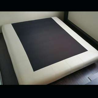 Leatherette Queen-size Divan Bed