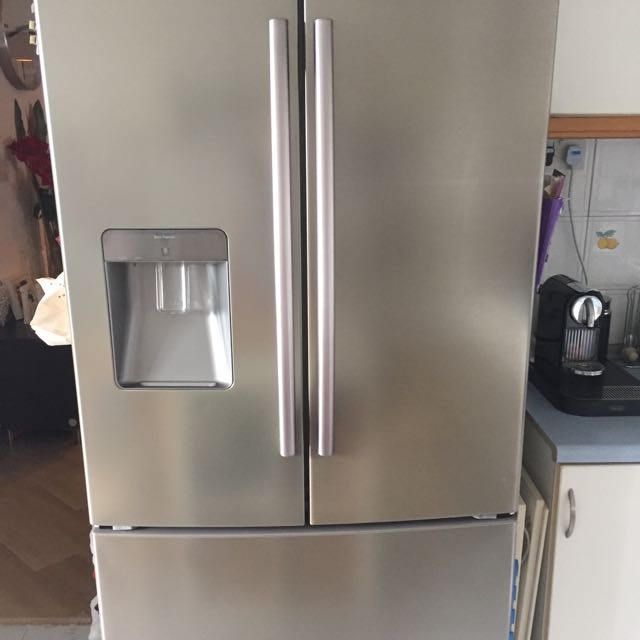 Flash Sale 350 Samsung French Door Fridge Tv Home Appliances Kitchen Appliances Refrigerators Freezers On Carousell