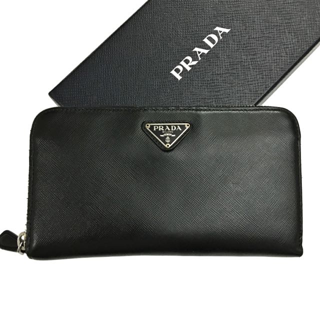 prada zippy