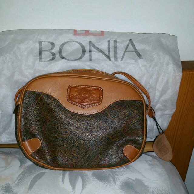 Bonia Sling Bag, Women's Fashion, Bags & Wallets, Cross-body Bags on  Carousell