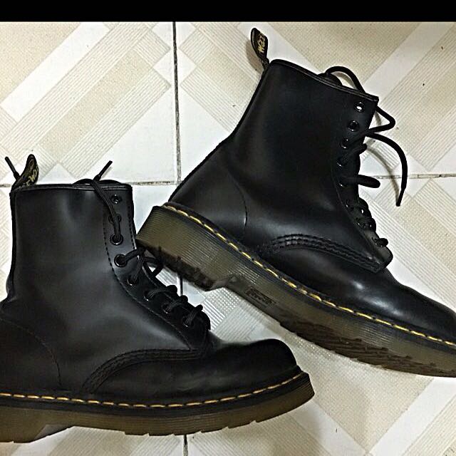 deals on dr martens