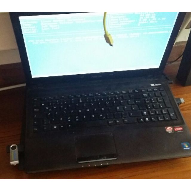 Used Asus x52d laptop ATI Mobility 