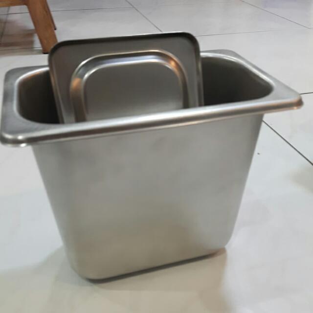 metal container