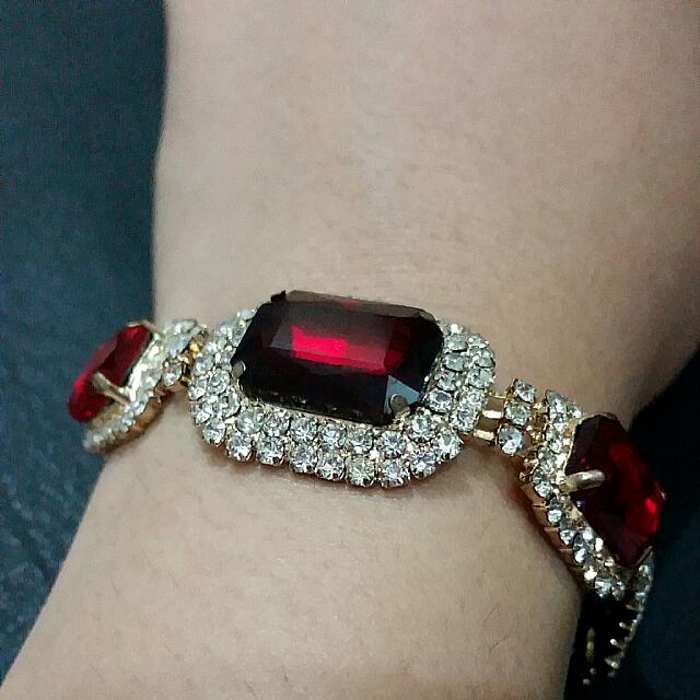 Ruby Diamond Bracelet (Category: Necklaces) located in Petaling Jaya. Submitted by houseofhumerus (Listing ID 56831976, Image 2). Description: .