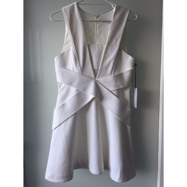 Camilla & Marc Dress (Category: Women's Fashion) located in Melbourne. Submitted by sammyhutton (Listing ID 56871780, Image 1). Description: .