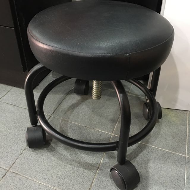 laub swivel bar stool