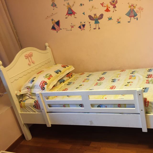 Piccolo house Children bed, Babies & Kids, Baby Nursery & Kids