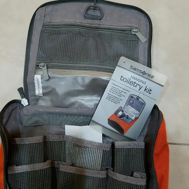 samsonite hanging toiletry kit