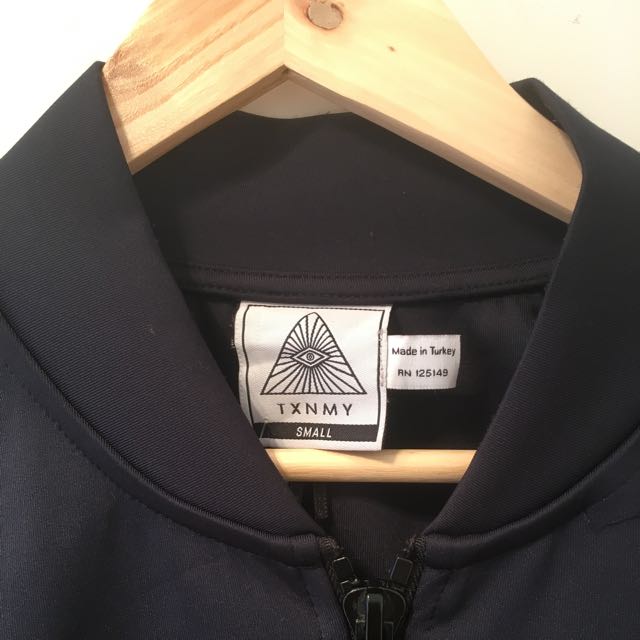 TXNMY Bomber Jacket (Category: Men's Fashion) located in Randwick. Submitted by j.sesame (Listing ID 56867022, Image 2). Description: .