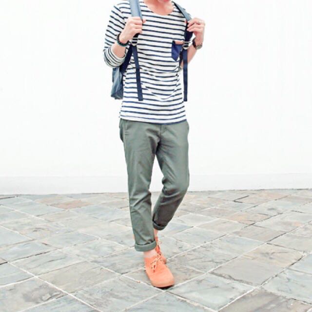 Uniqlo olive chinos clearance