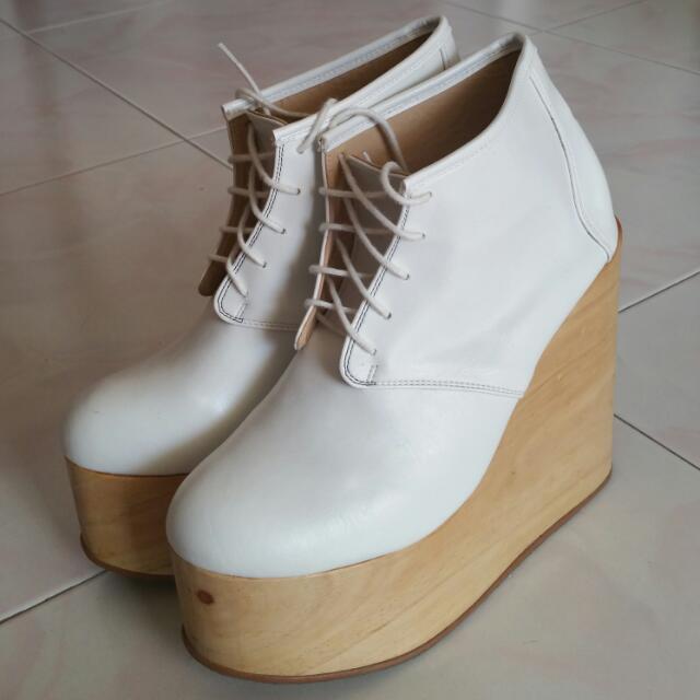 White wedge clearance heel boots