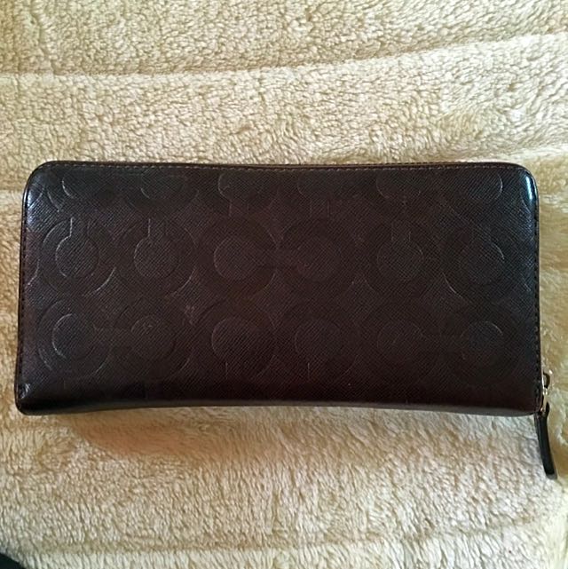 Authentic Coach Wallet Women s Fashion on Carousell