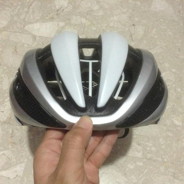 (Reserved) Giro Synthe Helmet (White/Silver), Sports Equipment