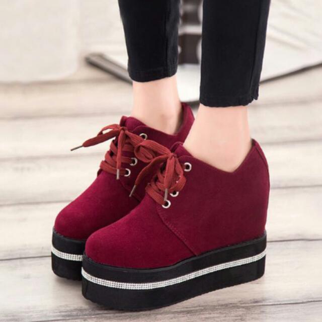 velvet platform shoes