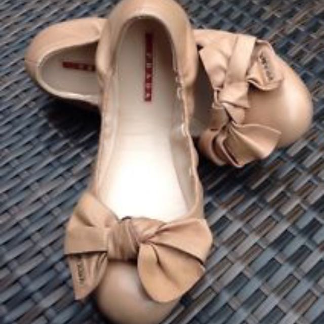 Prada Bow shoes flats in nude size 37, Luxury, Sneakers & Footwear on  Carousell