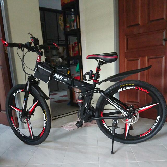 Hyper hotsell xt bike