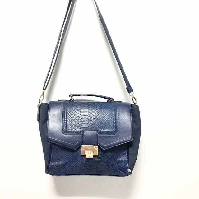 new look navy bag
