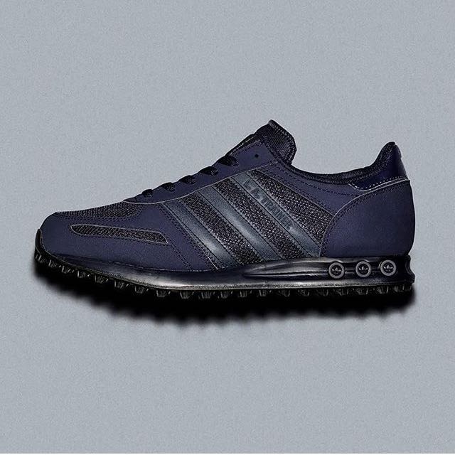 Adidas LA Trainer in Navy Blue, Men's Fashion on Carousell