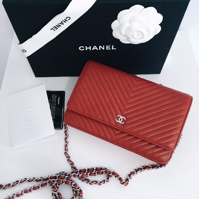 Chanel Lambskin Chevron Trendy CC Wallet On Chain WOC Bag A84456