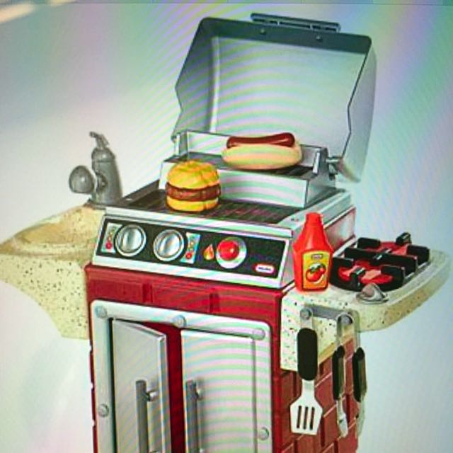 USED LITTLE TIKES BBQ Grill set 40, Hobbies & Toys, Toys & Games on