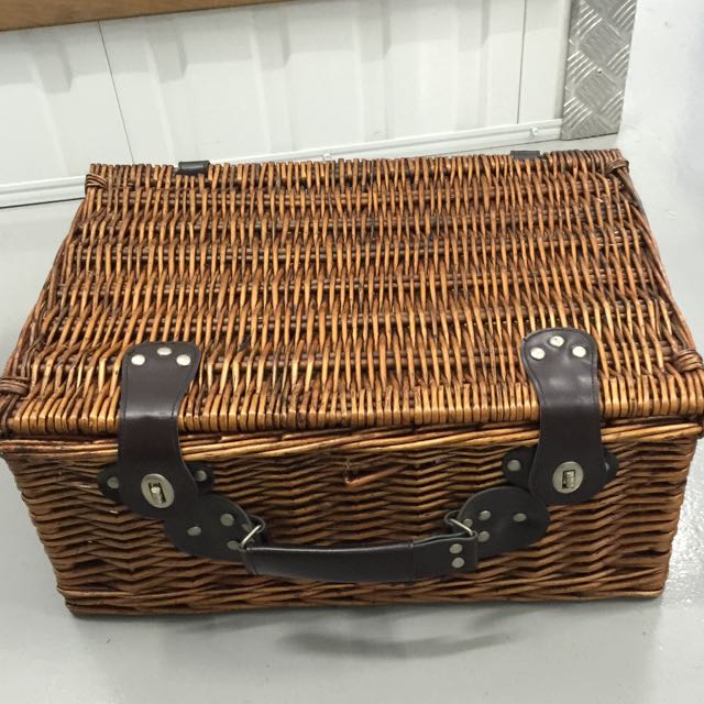 (reserved) Used Picnic Basket, Furniture & Home Living, Kitchenware ...