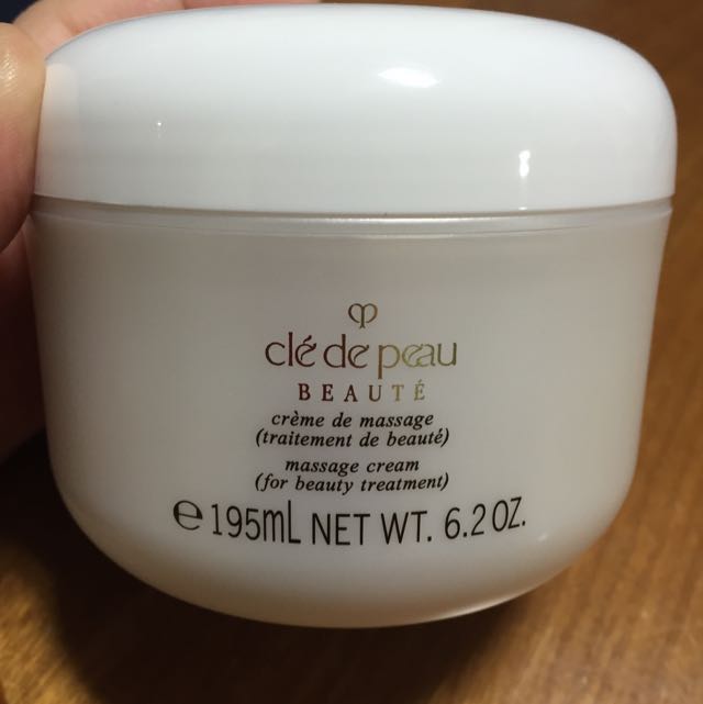 cle de peau massage cream
