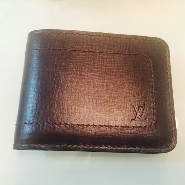 Louis Vuitton Utah Leather Men Wallet, Men's Fashion, Watches & Wallets Card Holders on Carousell