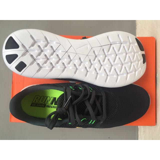 NIKE Free RN Commuter CMTR Mens Women s Fashion Footwear