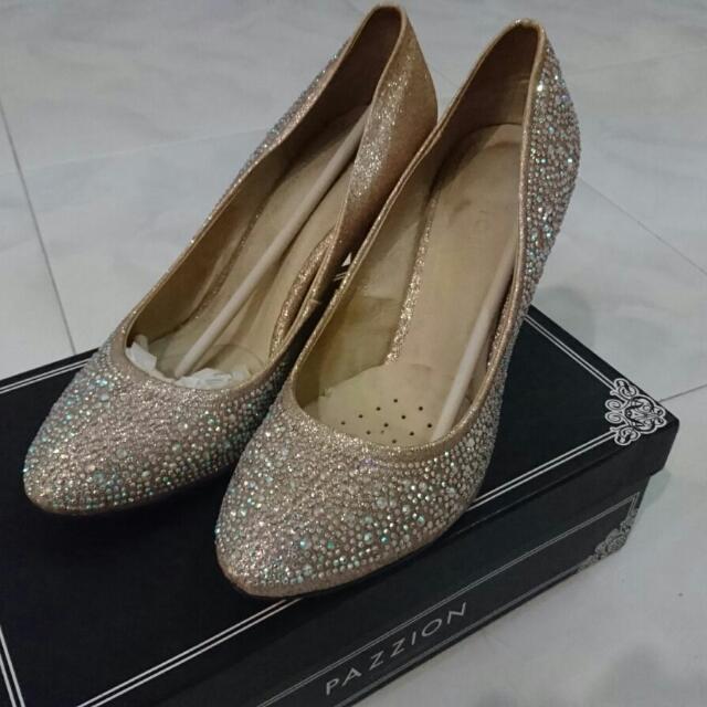 champagne wedding shoes
