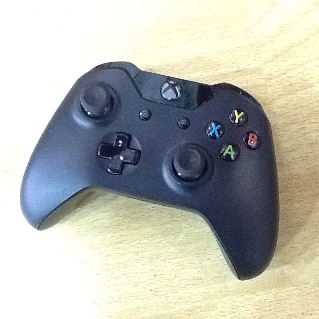 preowned xbox one controller